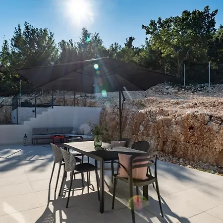 Swedish-style Salz Villa Fiskardo