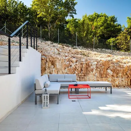 Swedish-style Salz Villa Fiszkárdo